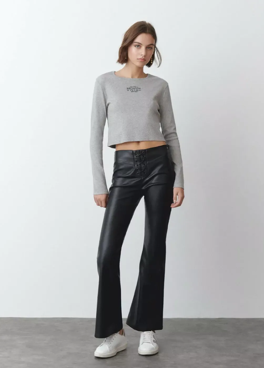 Camiseta Baby Tee Manga Larga-Brownie Spain New